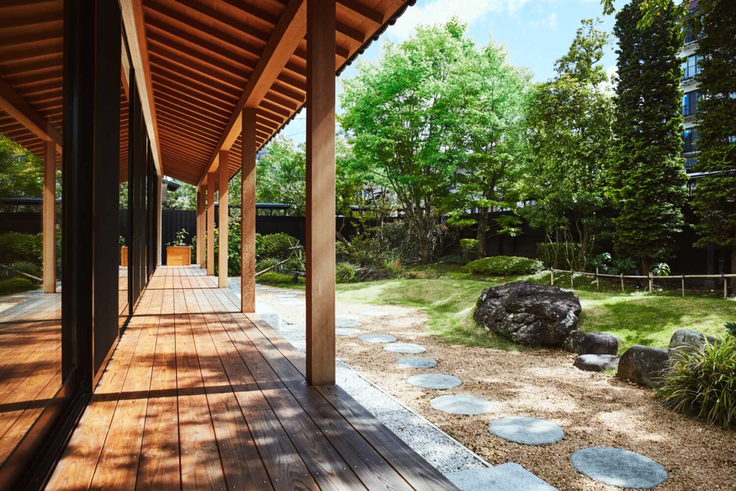 Img Irori Cha-no-ma Lounge / Japanese Garden