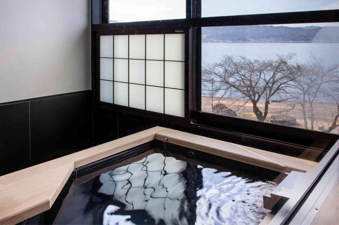 スタンダードタイプ・室内露天風呂